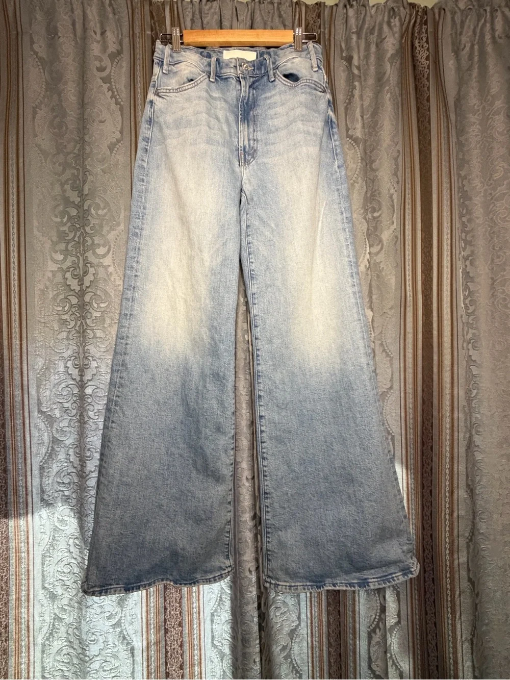 MOTHER The Hustler Roller Sneak Jeans I Confess - Picture 7 of 9